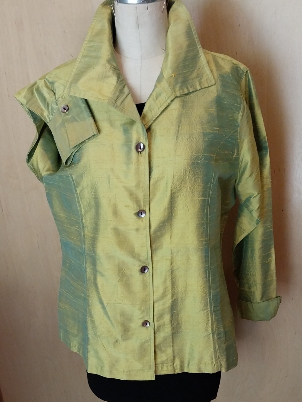 Anu Iridescent SilkChartreuse Button-Up Blouse Or Jacket Size  Large